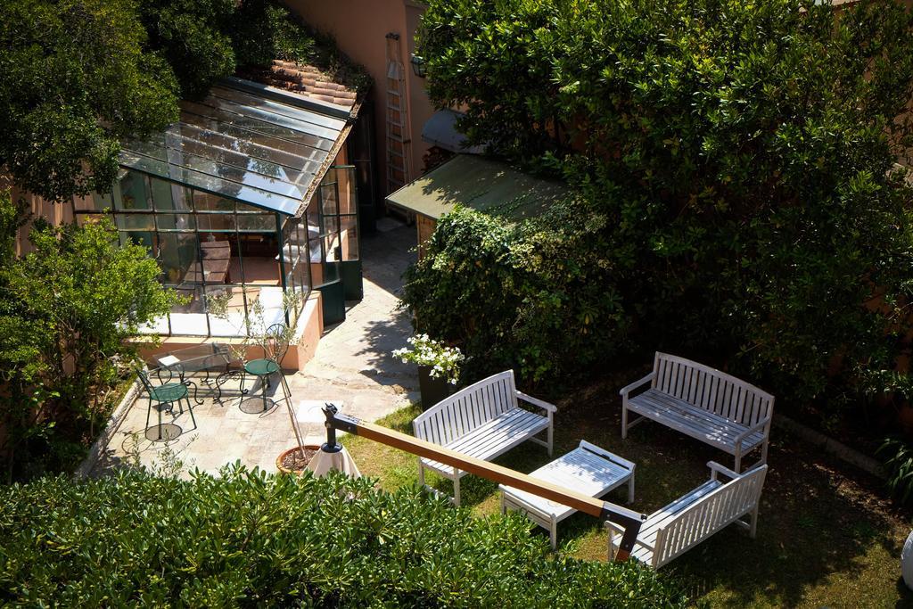 Deluxe Double Room with Balcony and Private External Bathroom